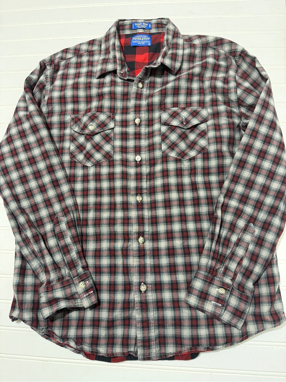 Pendleton Street Shirt Mens Large Gray Red Plaid Buffalo Check Design Flannel